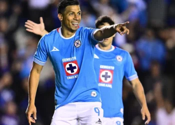 Cruz Azul establece nuevo récord de puntos en Liga MX con gol al 90+7'