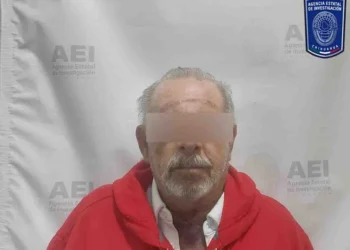 Tras las rejas exfuncionario de Chihuahua por feminicidio de esposa