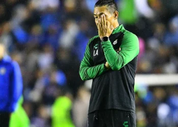 Nacho Ambriz deja su cargo como director técnico de Santos Laguna