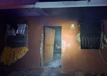 Mujer fallece tras ataque e incendio de su vivienda en Culiacán