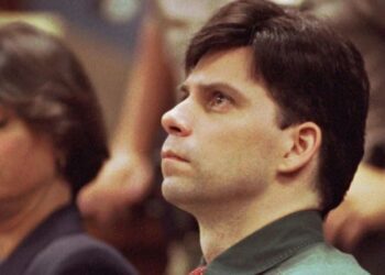 Audiencia de Hermanos Menéndez pospuesta para enero