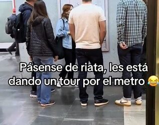 Dan recorrido guiado a extranjeros en Metro de CDMX