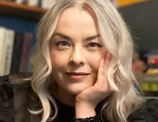 Novela La otra voz, de la escritora mexicana Zaida Ríos, publicada por Hachette en su colección “Otros mundos”