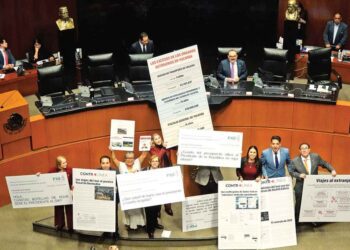 Eliminan siete organismos reguladores