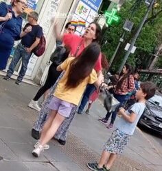 Mujer explota en marcha LGBT+ en Argentina