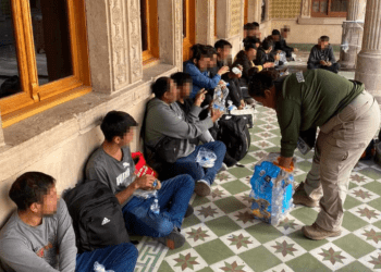 En Chihuahua rescatan a 27 migrantes con signos de inanición y fatiga