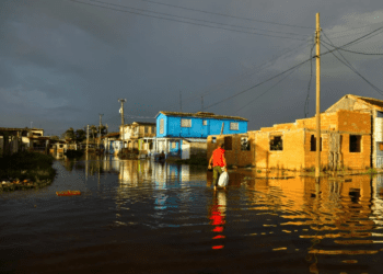 Rafael sigue causando lluvias fuertes en Campeche, Quintana Roo y Yucatán