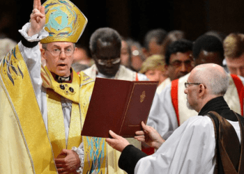 Arzobispo de Canterbury dimite tras informe de abusos en la iglesia anglicana