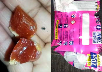 Denuncian entrega de limpiador de baño envuelto como dulce en Pachuca