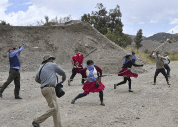 En Bolivia, partidarios de Evo Morales retienen a 200 militares