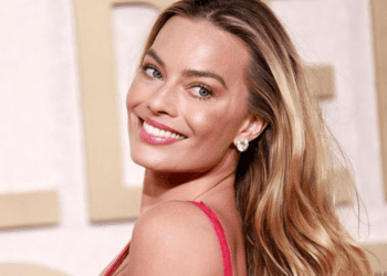 Margot Robbie le da la bienvenida a su primer hijo