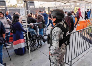 Once millones de migrantes en riesgo de deportación exprés