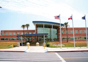 Se estima que las deportaciones masivas de Trump podrían costar 241 mdd al día