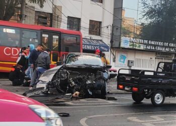 Accidente en la Roma Norte deja dos heridos; conductor iba ebrio