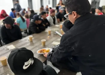 Llegan más migrantes engañados a Chihuahua