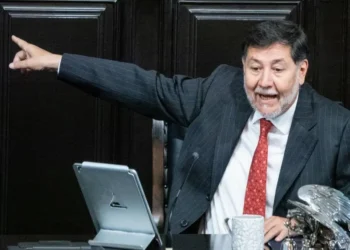 Fernández Noroña da ultimátum a Trump por política migratoria