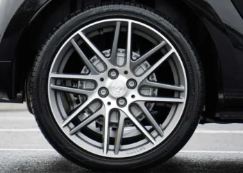 La Profeco ha publicado una lista con las llantas más seguras para el invierno