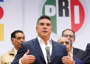 Alito amplía línea de crédito del PRI