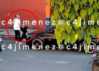 Amagan a jóvenes que iban a comprar un auto que vieron en redes