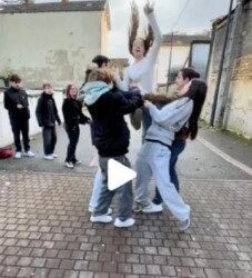 Advertencia por reto viral “Superman Challenge”