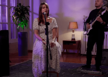 Liberan a cantante iraní que fue arrestada por cantar sin velo