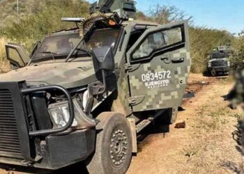 Otra mina terrestre explota en Michoacán y mata a dos militares