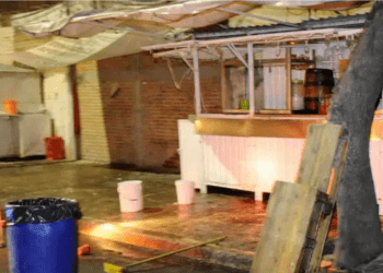 Clausuran puesto a taquero que arrojó aceite hirviendo a un perrito