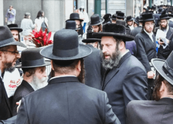 Rescatan a 160 menores de secta judía extremista en Guatemala