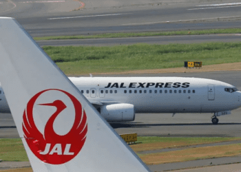 Japan Airlines suspende venta de boletos y retrasa vuelos por ataque cibernético