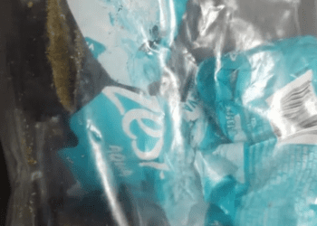 Procesan a custodio por ‘arrojar’ droga en jabones de tocador a reclusos