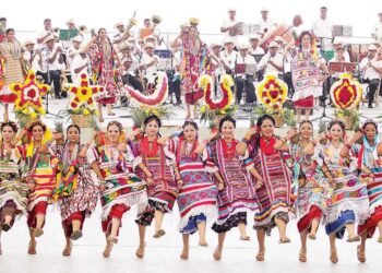 Convocan a crear la imagen oficial de la Guelaguetza