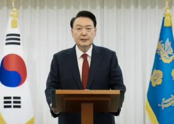 Arrestan a destituido presidente surcoreano