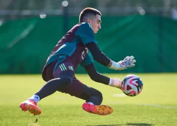 Athletic renueva al mexicano Alex Padilla hasta 2029