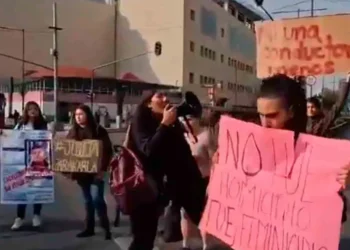 Exigen avances en investigación por feminicidio de conductora