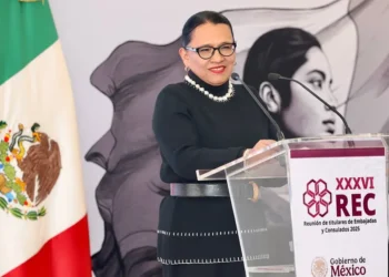Rosa Icela Rodríguez sostiene encuentro con embajadores y cónsules