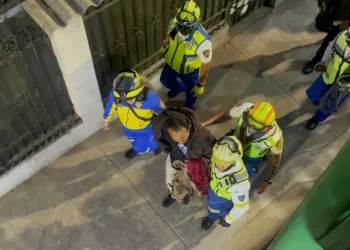 Rescatistas y policías frustran suicidio en San Antonio Abad