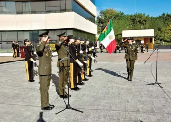 Otra mujer asume un alto mando militar, ahora en la Subdirección de la Escuela de Medicina