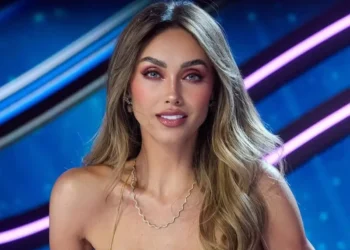 Anahí es acusada de fraude en ‘Quién es la máscara’