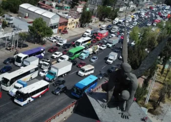 Bloqueos de transportistas este viernes en CDMX y Edomex