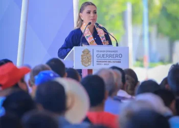 Evelyn Salgado inaugura la rehabilitación de la avenida en Tierra Colorada