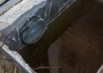 Encuentran cuerpo de bebé en una cisterna