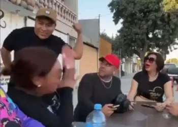 Amiga de Wendy Guevara es atacada en transmisión