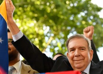 Biden se reunirá con el opositor venezolano González Urrutia