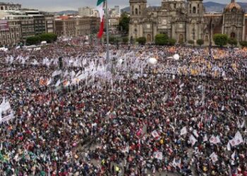 Llenan el Zócalo, por 100 días de Sheinbaum