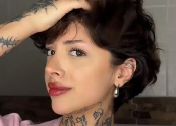 Influencer con increíble parecido a Ángela y Cazzu