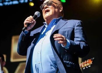 Playlist para recordar el legado romántico de Leo Dan