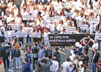 Sinaloa se manifiesta en medio de la violencia