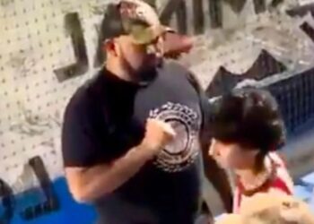 Aficionado del Tampico Madero amenaza y expulsa a un niño de la tribuna en el partido contra Chivas