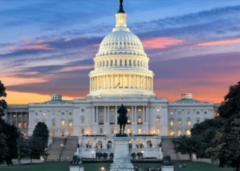 Sujeto intenta ingresar con armas blancas al Capitolio de Estados Unidos