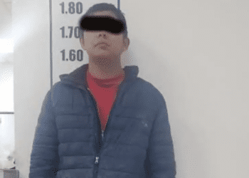 Sujeto persigue y hiere a su esposa con un cuchillo